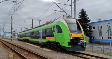 Tren Pesa 1